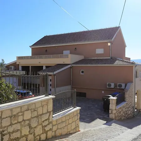 Appartement Studio Duce 16407d *